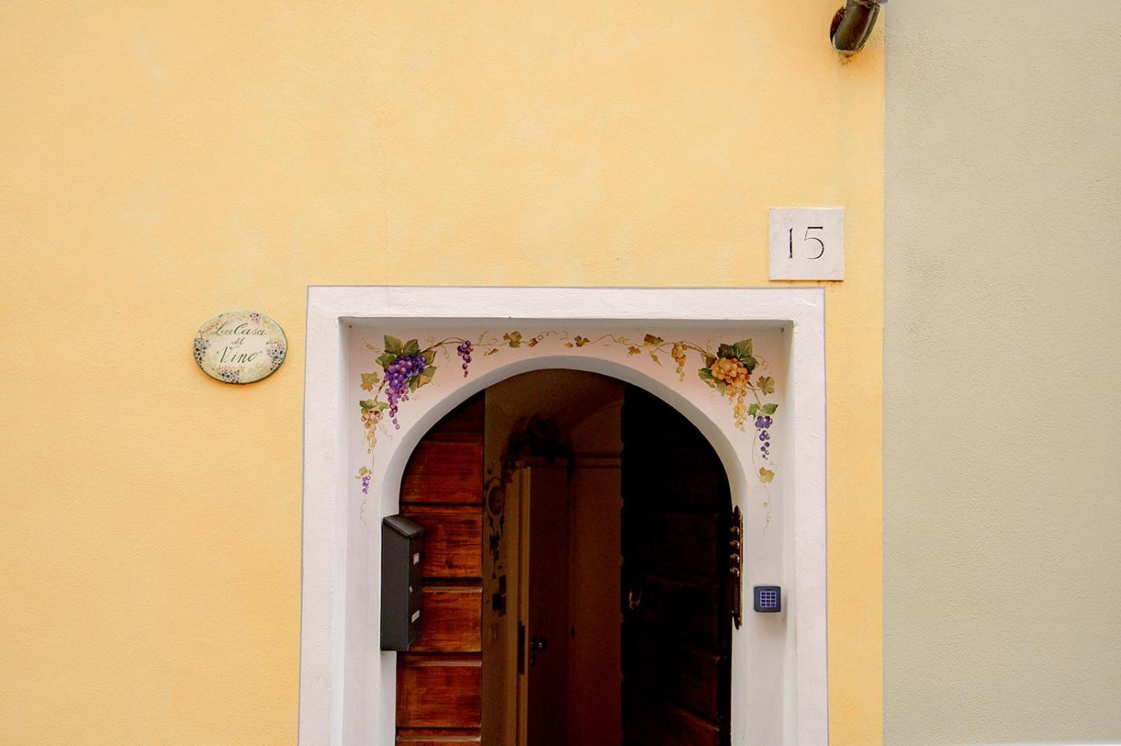 La Casa Del Vino Apartment Parma Exterior foto